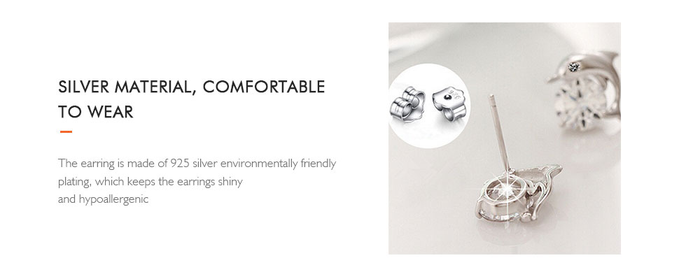 Pair of Lovely Crystal Eye Dolphin Stud Earrings - Silver Pair of Lovely Crystal Eye Dolphin Stud Earrings - Silver