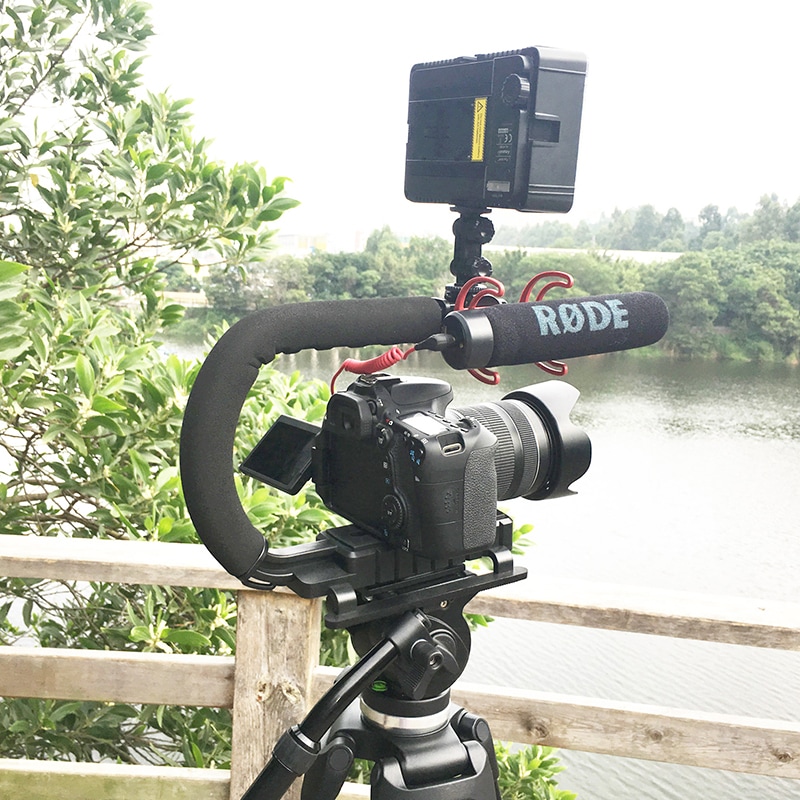 Ulanzi U-Grip Triple Shoe Mount Video Action Stabilizing Handle Grip Rig for iPhone 8 / X GoPro Smartphone Canon Sony DSLR Camera- Black Ulanzi U-Grip Triple Shoe Mount Video Action Stabilizing Handle Grip Rig for iPhone 8 / X GoPro Smartphone Canon Sony DSLR Camera- Black