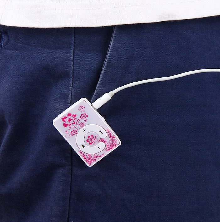 Traditional Chinese Style Flowers Pattern TF / Micro SD Card Supported MP3 Player with Back Clip- Red Traditional Chinese Style Flowers Pattern TF / Micro SD Card Supported MP3 Player with Back Clip- Red