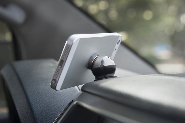 XT-301 360 Degrees Rotation Car Magnetic Holder Mount Bracket for Cellphone GPS- Colormix XT-301 360 Degrees Rotation Car Magnetic Holder Mount Bracket for Cellphone GPS- Colormix